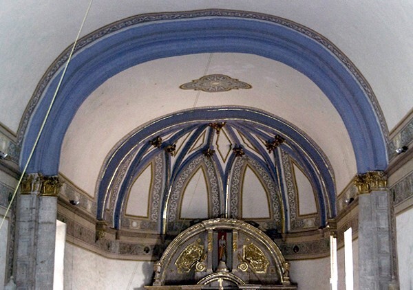 Chancel, chancel arch & sanctuary ribbed vault - Santa María Magdalena, church & portería