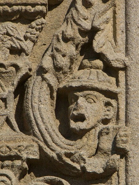Chancel arch, left pilaster detail - San Luis Obispo, capilla abierta