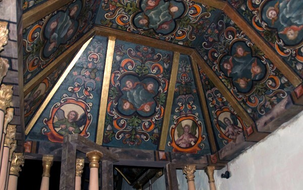 Baptistery ceiling - Santiago Apóstol