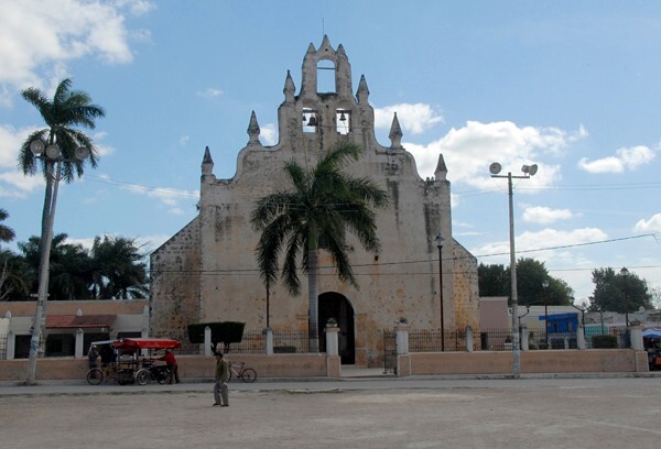 San Antonio de Padua, façade & espadaña - Tekit, Yucatán