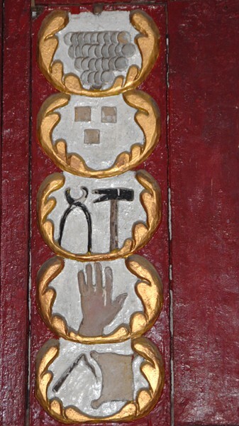 San Antonio, nave Señor de Esquipulas altar, Passion symbols (left) - Ticul, Yucatán