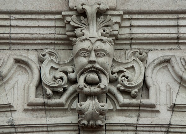 Cajas Reales, portal relief - Pachuga, Hidalgo