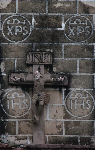 Façade espadaña Crucifixion - San Guillermo