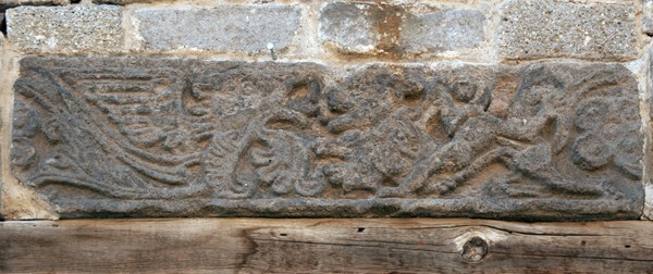Portal lintel relief - Calle Xicohténcatl #9