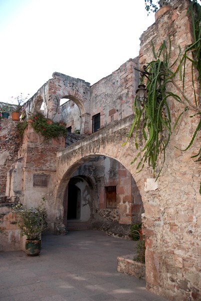 Convento arch - Santa Cruz