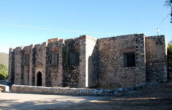 Nuestra Señora de Balvanera, exterior nave & buttressing - La Aduana, Sonora