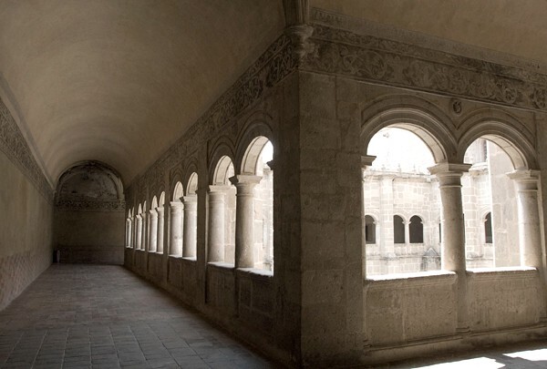 Second story cloister walk - Santa María Magdalena, cloister & convento