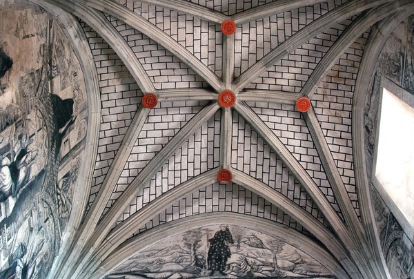 Cloister stairwell, ribbed vault - Cloister stairwell murals