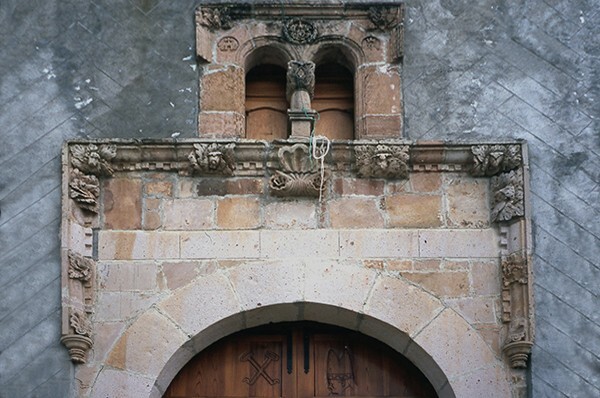 Façade alfiz & ajimez - San Pedro Pareo, Michoacán