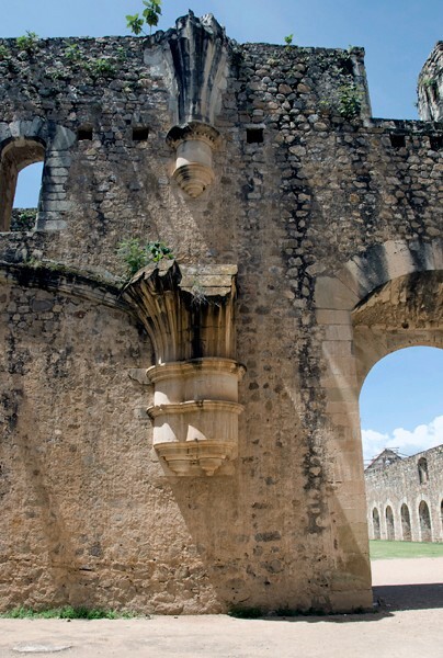 Santiago Matamoros, church nave, lost arch - Santiago Matamoros, church & cloister