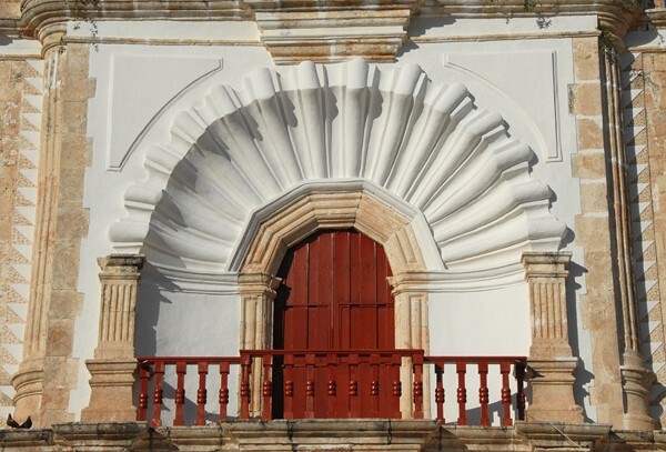 San Luis Obispo, façade, choir loft window & balcony - Calkiní, Campeche