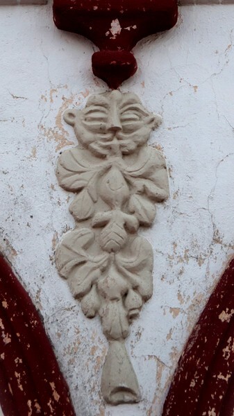 San Esteban, N atrial gate, arch spandrel relief - Axapusco, México