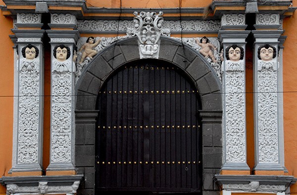 Façade portal - Nuestra Señora de los Remedios