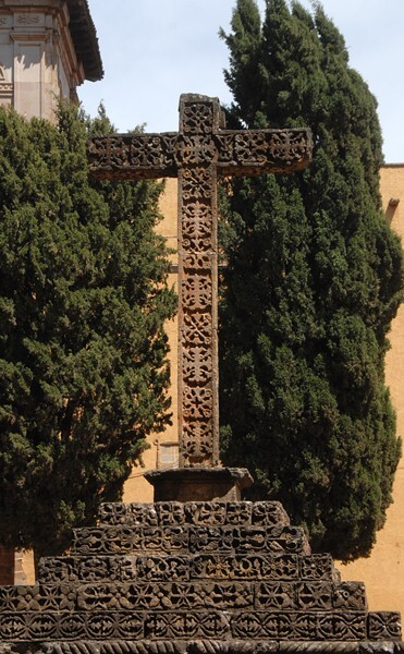 Atrial cross, back - Atrial cross