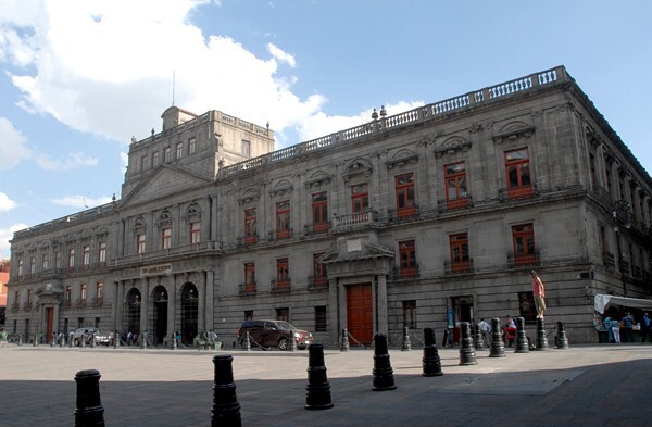 Palacio de la Minería - El Caballito & Palacio de Minería