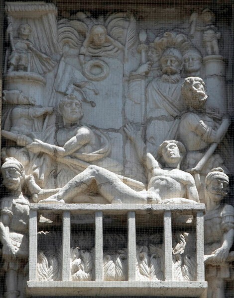 E portal relief, Martyrdom of St. Lawrence - La Encarnación