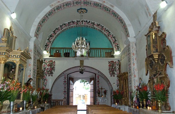 Santa Ana, nave & choir loft - Santa Ana del Valle, Oaxaca