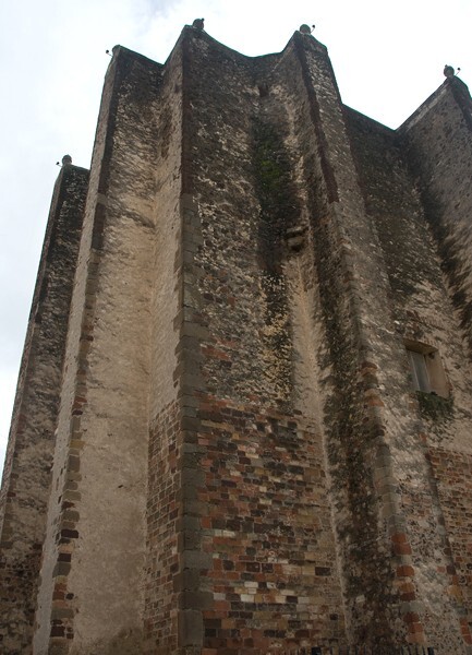 Apse buttressing - Atotonilco el Grande, Hidalgo