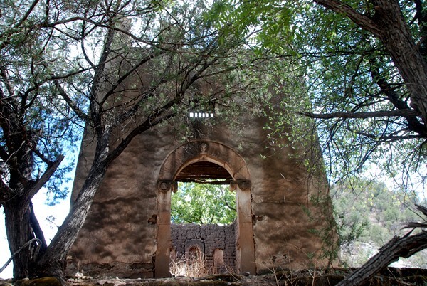 Ranchería chapel façade - San Francisco Rexis