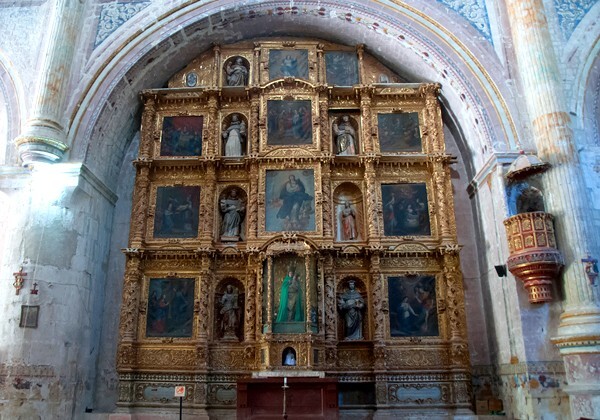 San Juan Bautista, nave Nuestra Señora del Rosario retablo - Coixtlahuaca, Oaxaca