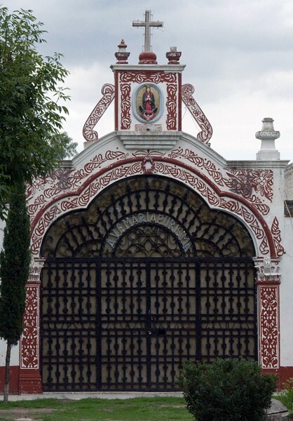 Portal with trefoil arch - Santa María, Capilla de la Candelaria