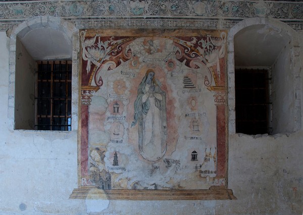 Virgin Immaculate - Portería murals