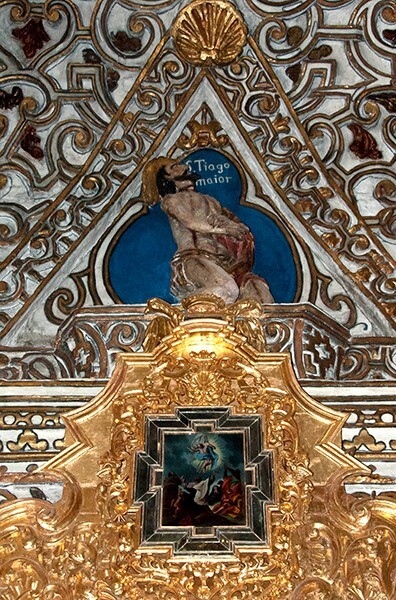 E transept altar & St. James the Greater - East Transept