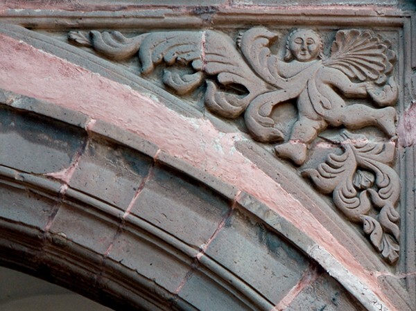 Lower cloister arch, spandrel relief - Santiago