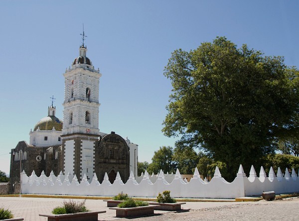 San Dionisio, atrio - Yauhquemehcan, Tlaxcala