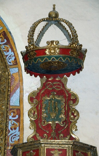 Nave pulpit portavoz - San Miguel Arcángel, façade & nave