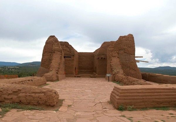Nuestra Señora de Los Angeles, nave & apse - Pecos, New Mexico