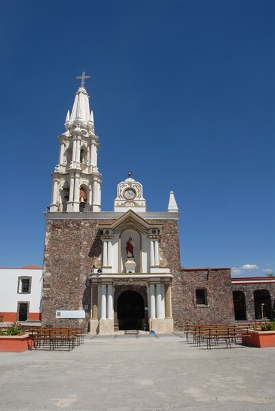 Nuestra Señora del Rosario, façade & bell-tower - Jamay, Jalisco