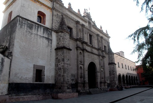 San Juan Bautista, façade & portería - Coyoacán, D.F.