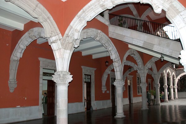 Palacio Gobierno, patio, lower story arches - Aguascalientes, Aguascalientes
