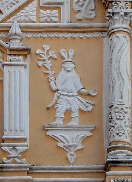 TeFaçade, middle tier relief (left), archangel - La Tercera Orden