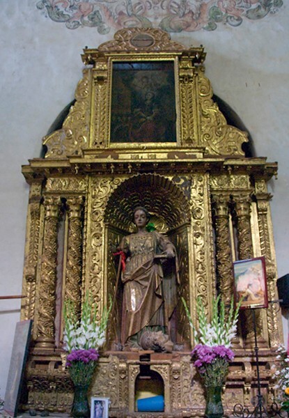 Nave St. Catherine of Alexandria altar - Santa Ana, high & nave altars
