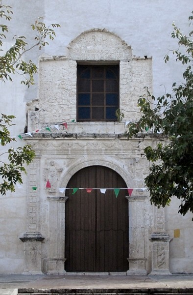 Santa Clara de Asís, façade - Dzidzantún, Yucatán