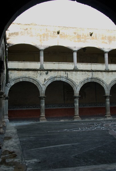 Cloister - La Asunción de Nuestra Señora (Catedral), façade, porciúncula door, capilla abierta, cloister