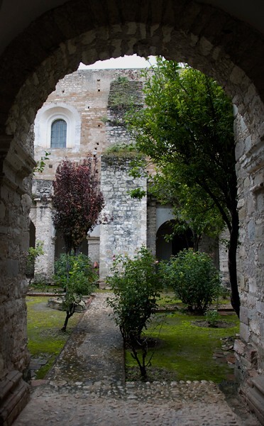 SS Pedro & Pablo, cloister - San Pedro y San Pablo
