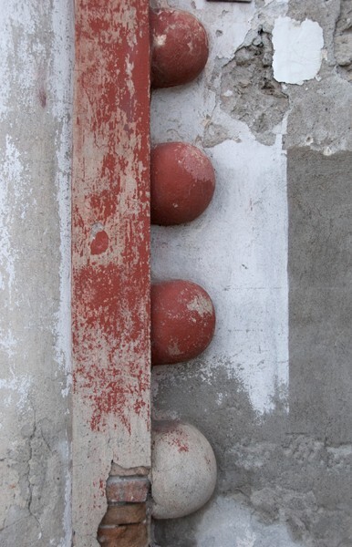 Façade portal detail - San Francisco