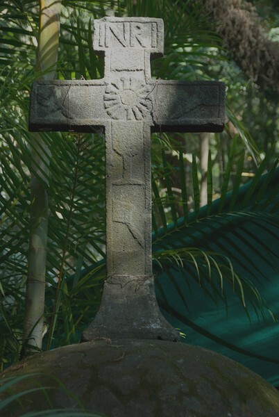 Tlapechcalco cross, front - Tepoztlán, Morelos