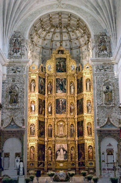Chancel arch & high altar - High Altar & Chancel Arch