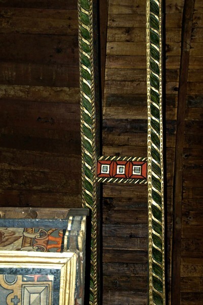 Nave beam - Santiago Apóstol