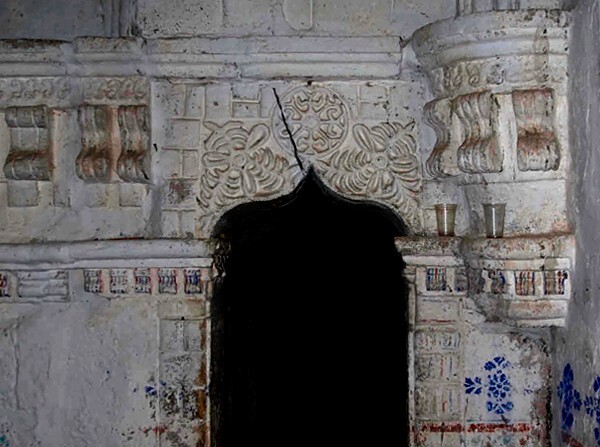 Sotocoro, bell-tower portal - Nave, altars, choir, baptistry, pulpit