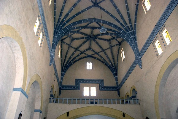 Choir loft & ribbed vault - San Francisco