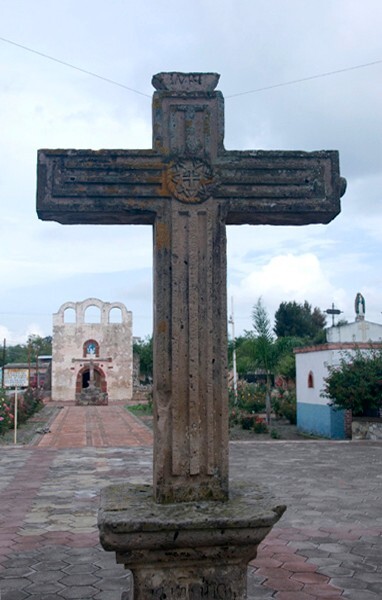 Hospitalito, cross, front - Santa Cruz el Grande, Jalisco