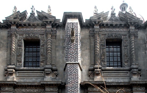 Twin portal windows - Santa Teresa La Antigua