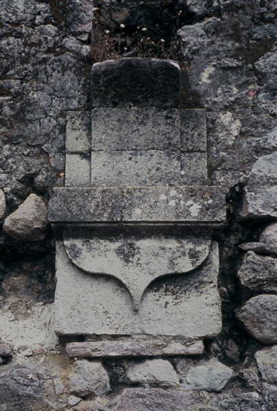 Ruins, niche - Nuestra Señora del Monte Carmelo