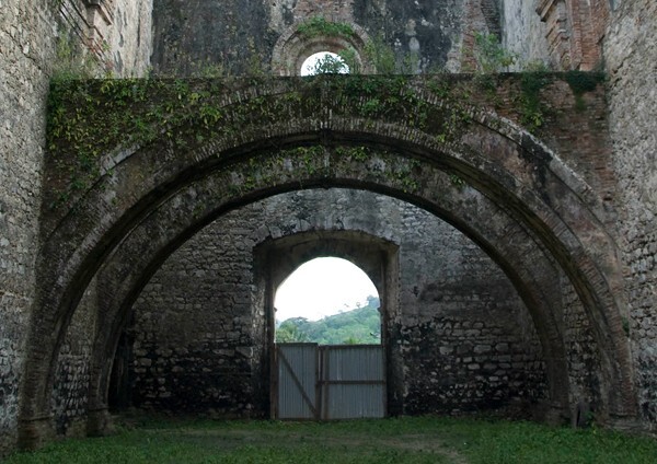 Santo Domingo, nave, sotocoro arches - Tecpatán (ruins), Chiapas