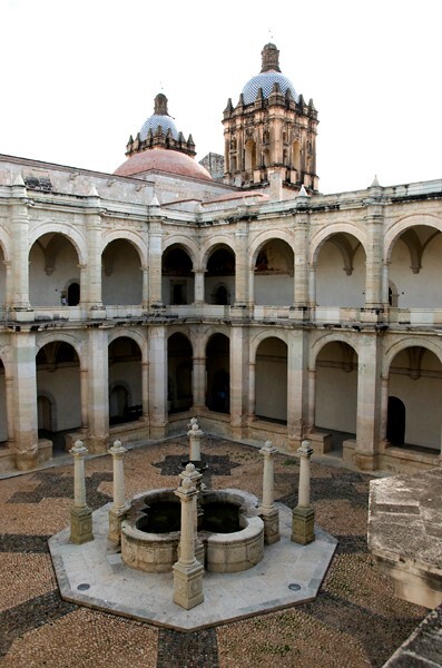 Cloister fountain & bell-towers - Cloister